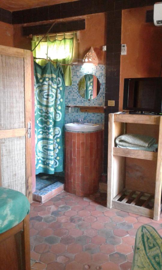 Sobo Bade Hotell Toubab Dialaw Exteriör bild